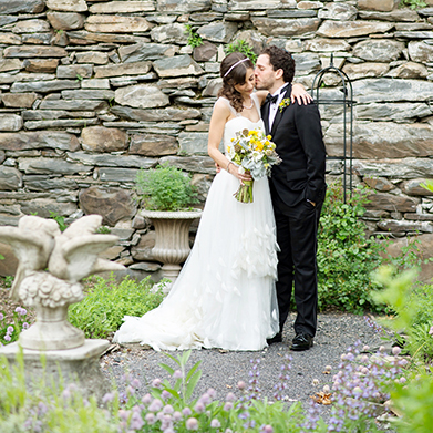 Wedding at Red Maple Vineyard:
Happy Anniversary Jess & Jesse!